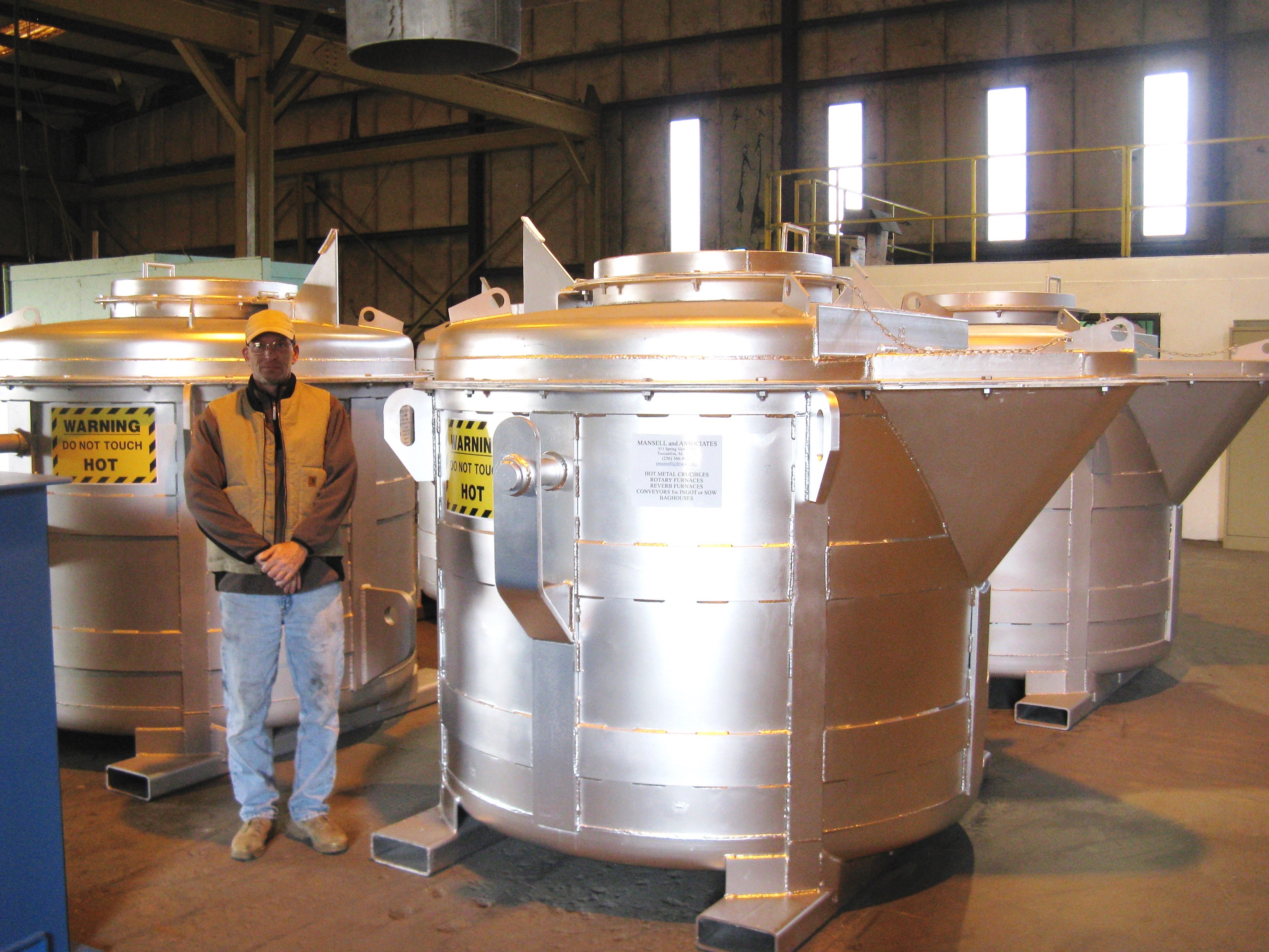 Hot Molten Metal Transfer CruciblesMolten Aluminum